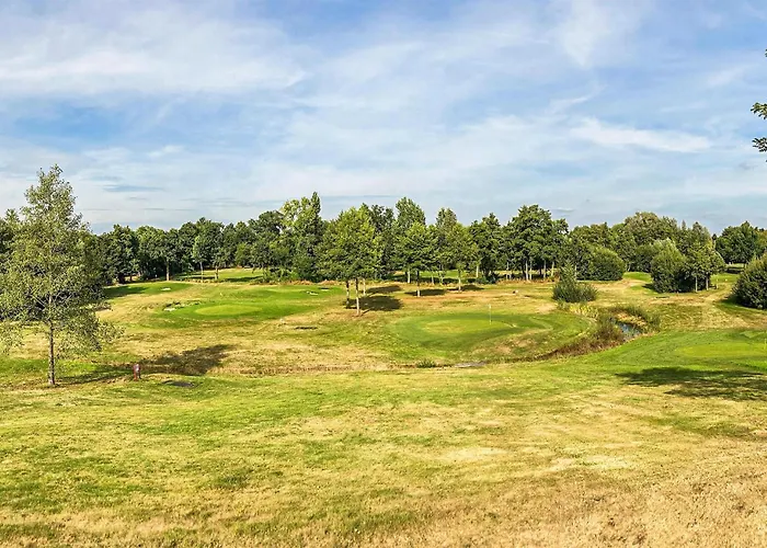 2 Bedroom Awesome In Semesterbostad