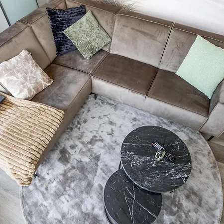 2 Bedroom Awesome In Vakantiehuis *