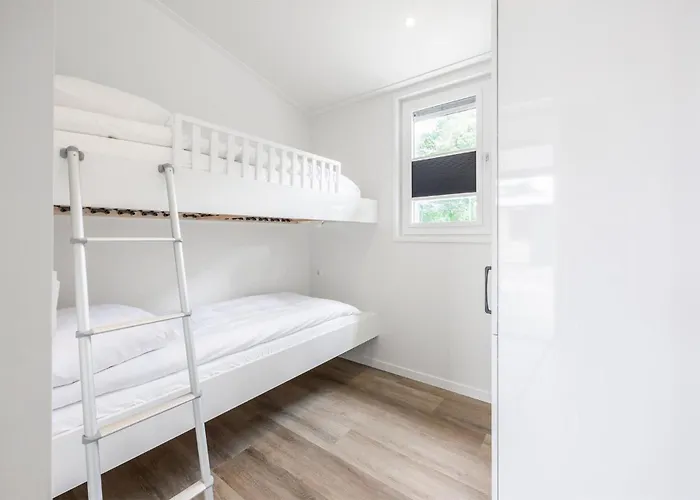 Feriehus 2 Bedroom Awesome In